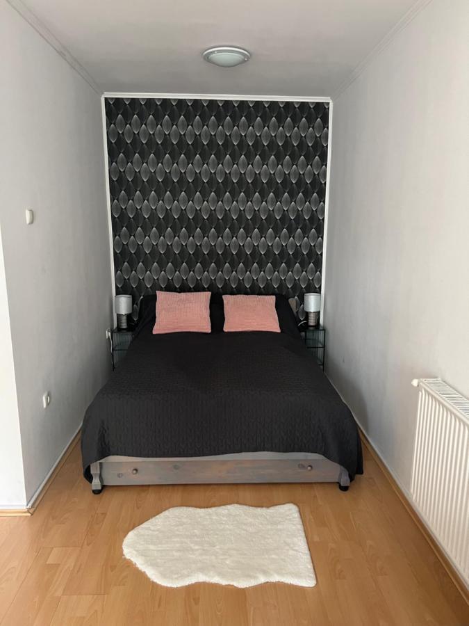 Belvarosi Apartman Eger Luaran gambar